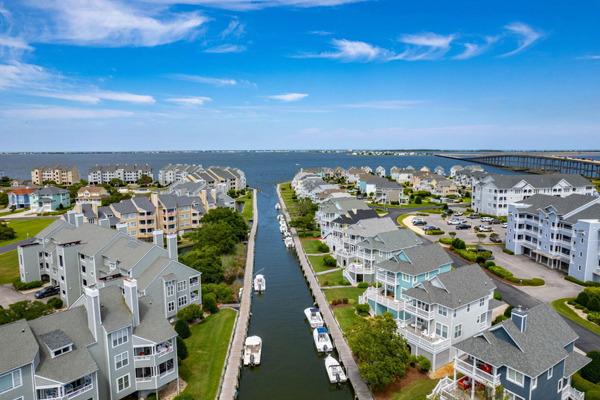 https://www.keesouterbanks.com/resort/pirates-cove