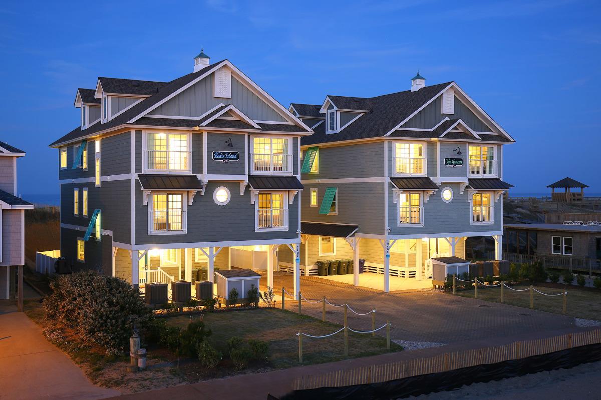 SideBySide OBX Rentals for MultiFamily Vacations KEES Vacations